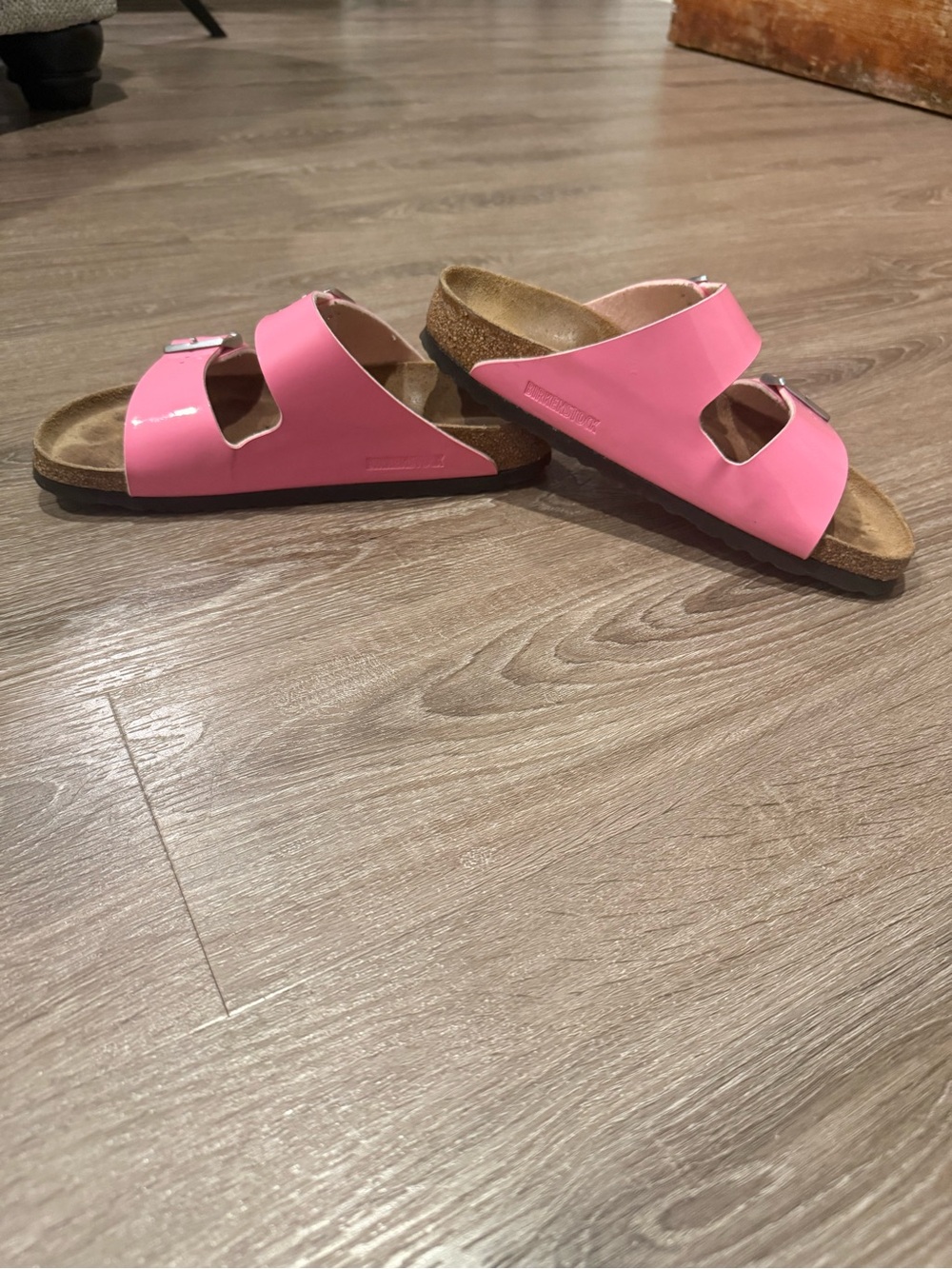 Birkenstock Pink Arizona Patent Leather Sandals - Picture 4 of 4